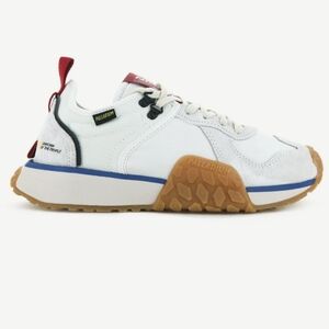 🆕️Palladium Star White Troop Runner Sneaker 9.5